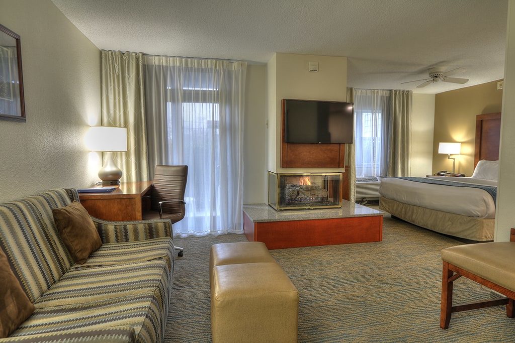 Comfort Inn Apple Valley King Suite Room